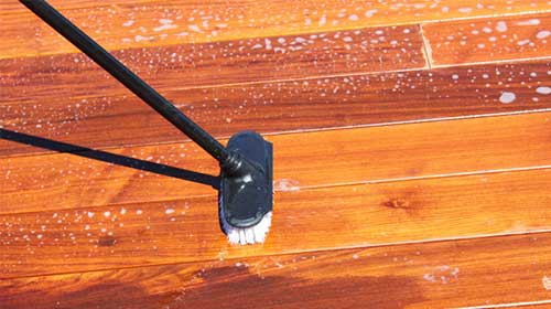 Clean your hardwood deck